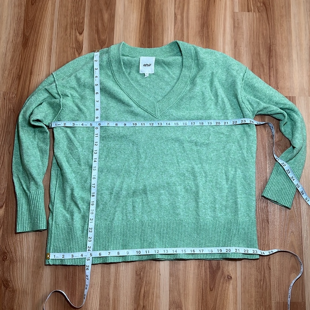 Aerie Green V-Neck Long Sleeve Sweater Pullover Oversized - Picture 5 of 7